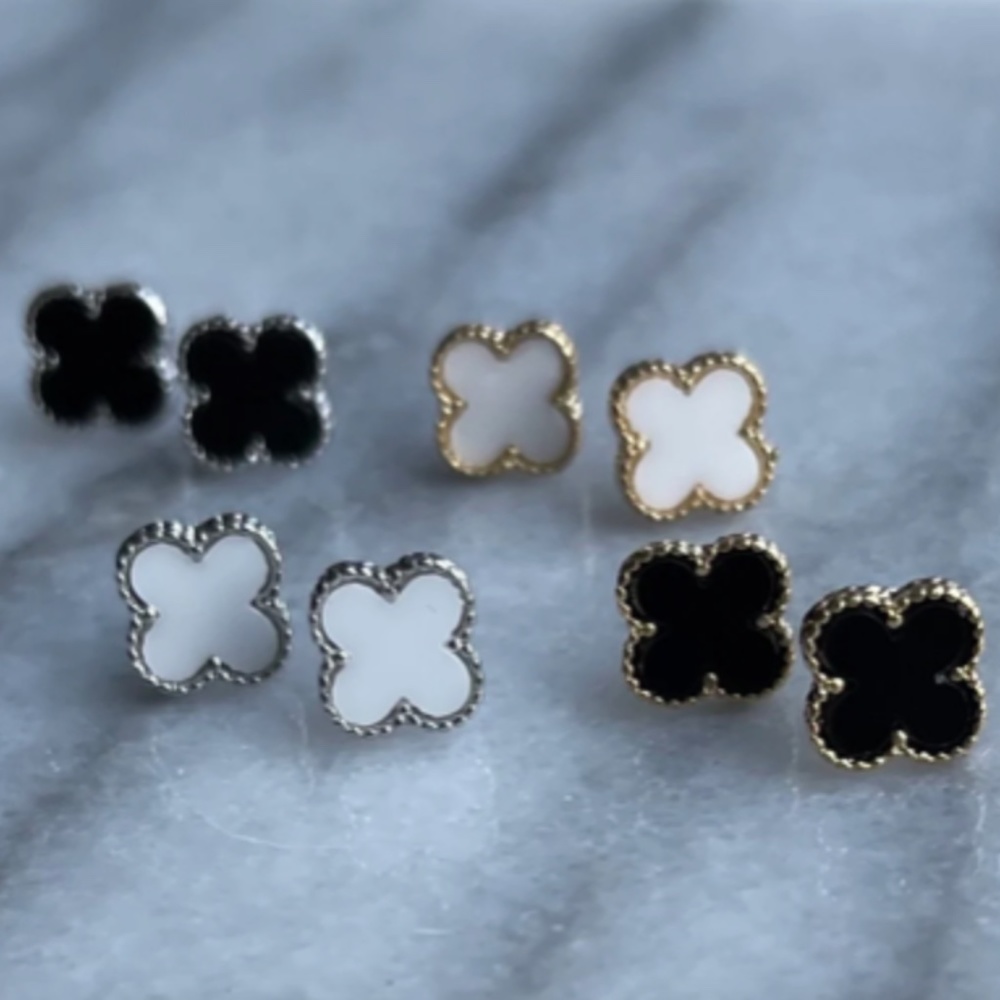 Dainty Clover Earrings